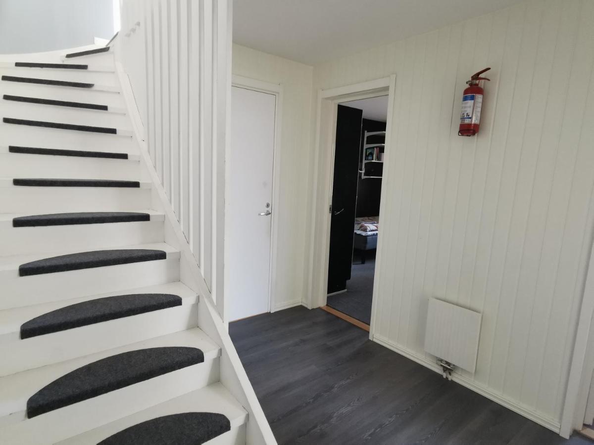 The White And Black House Villa Каликс Екстериор снимка